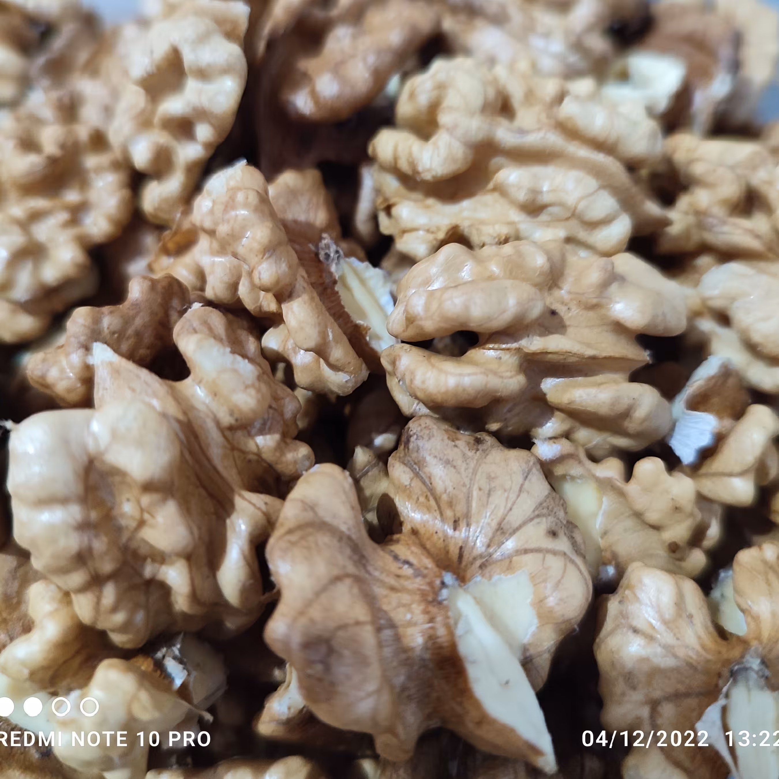 مغز گردو پرچرب نیم کیلویی امسال(پس کرایه)