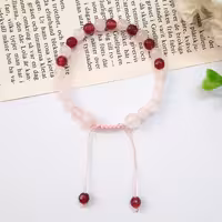 دستبند سنگ رزکوارتز و عقیق دانه یاقوتی درجه 1 با بند قابل تنظیم