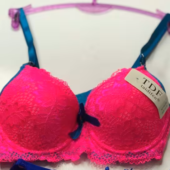 سوتین دانتل