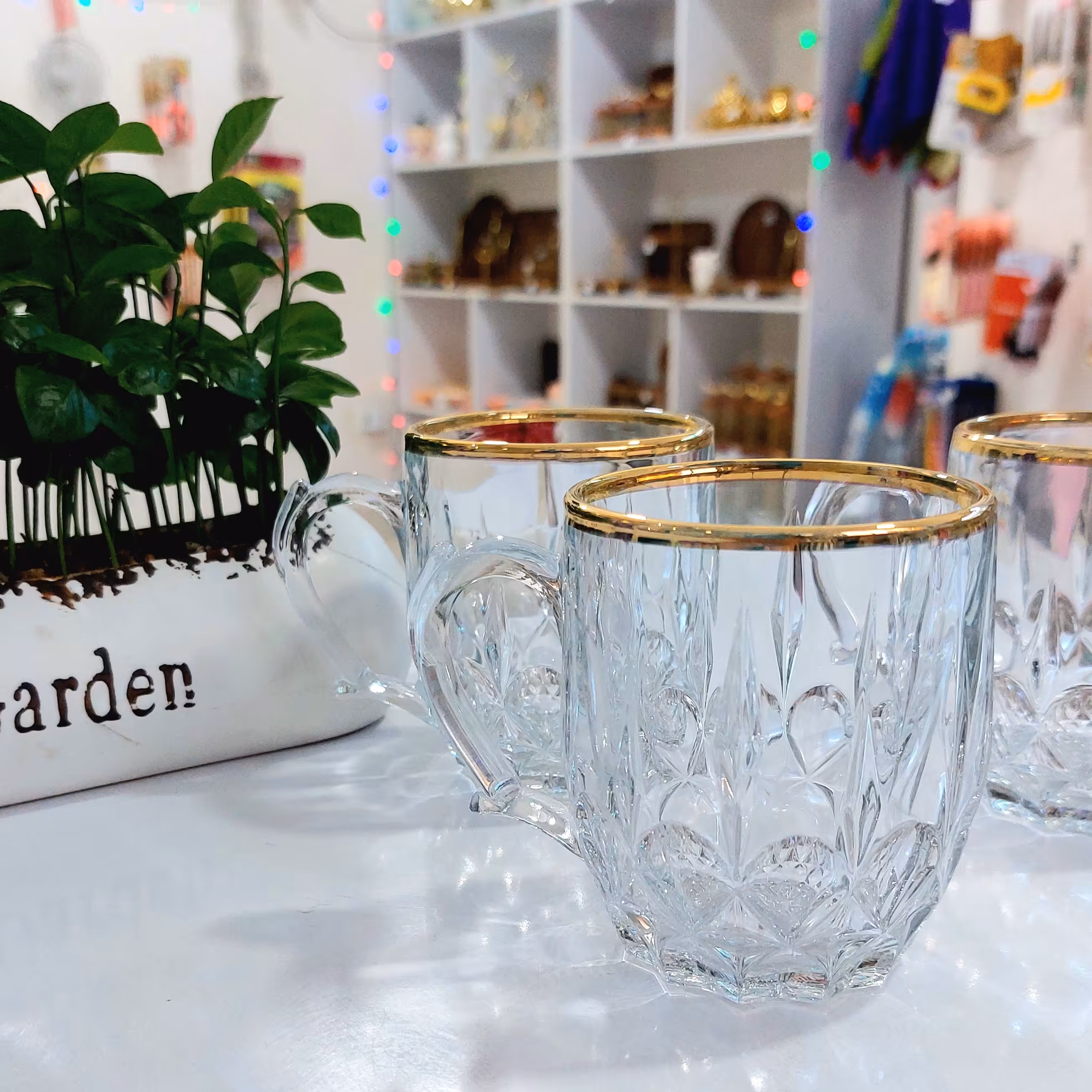 فنجان لب طلا 