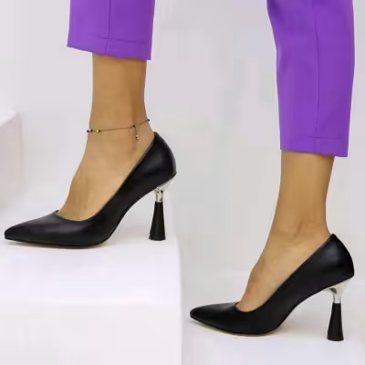 کفش پاشنه دار