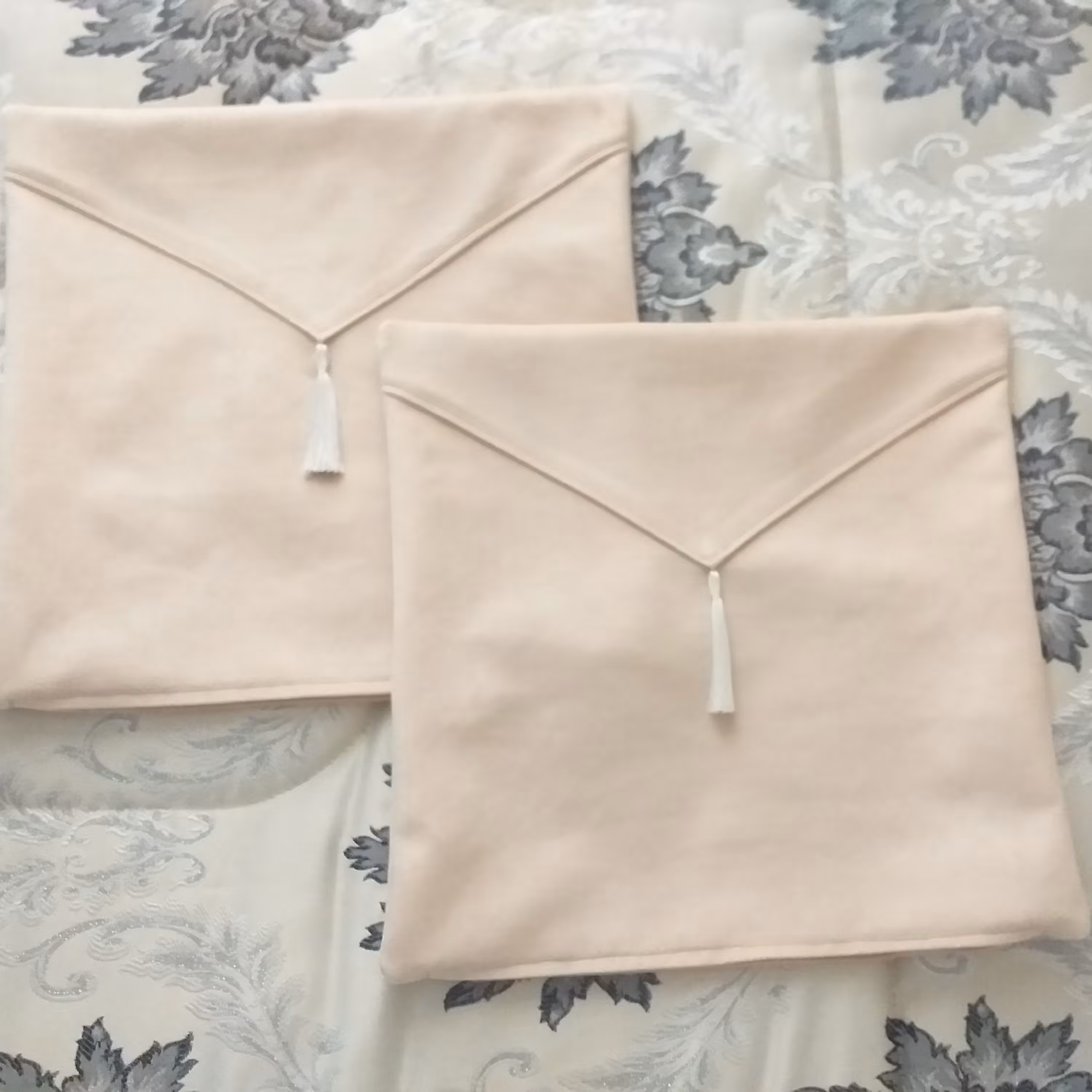 کاور کوسن مخمل