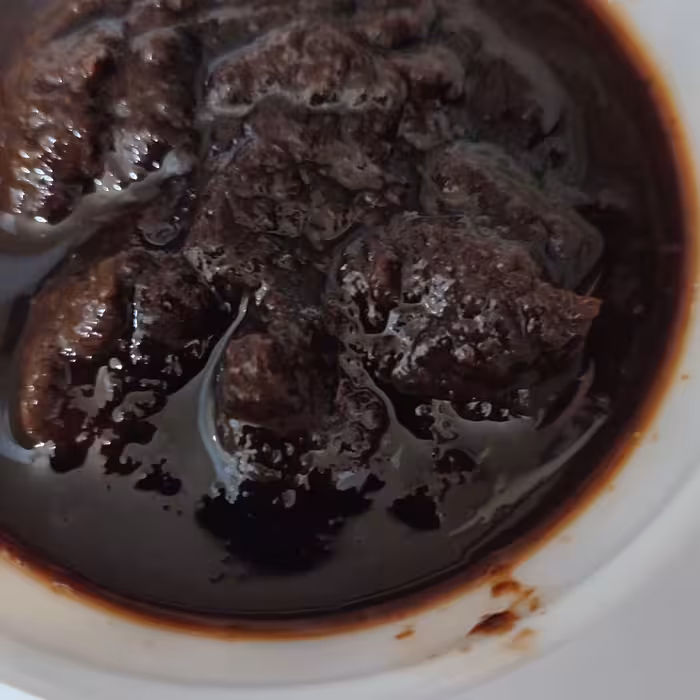 رب انار.نیم کیلویی  صد تومان در چند  نوع ترش. شیرین وملس  خونگی