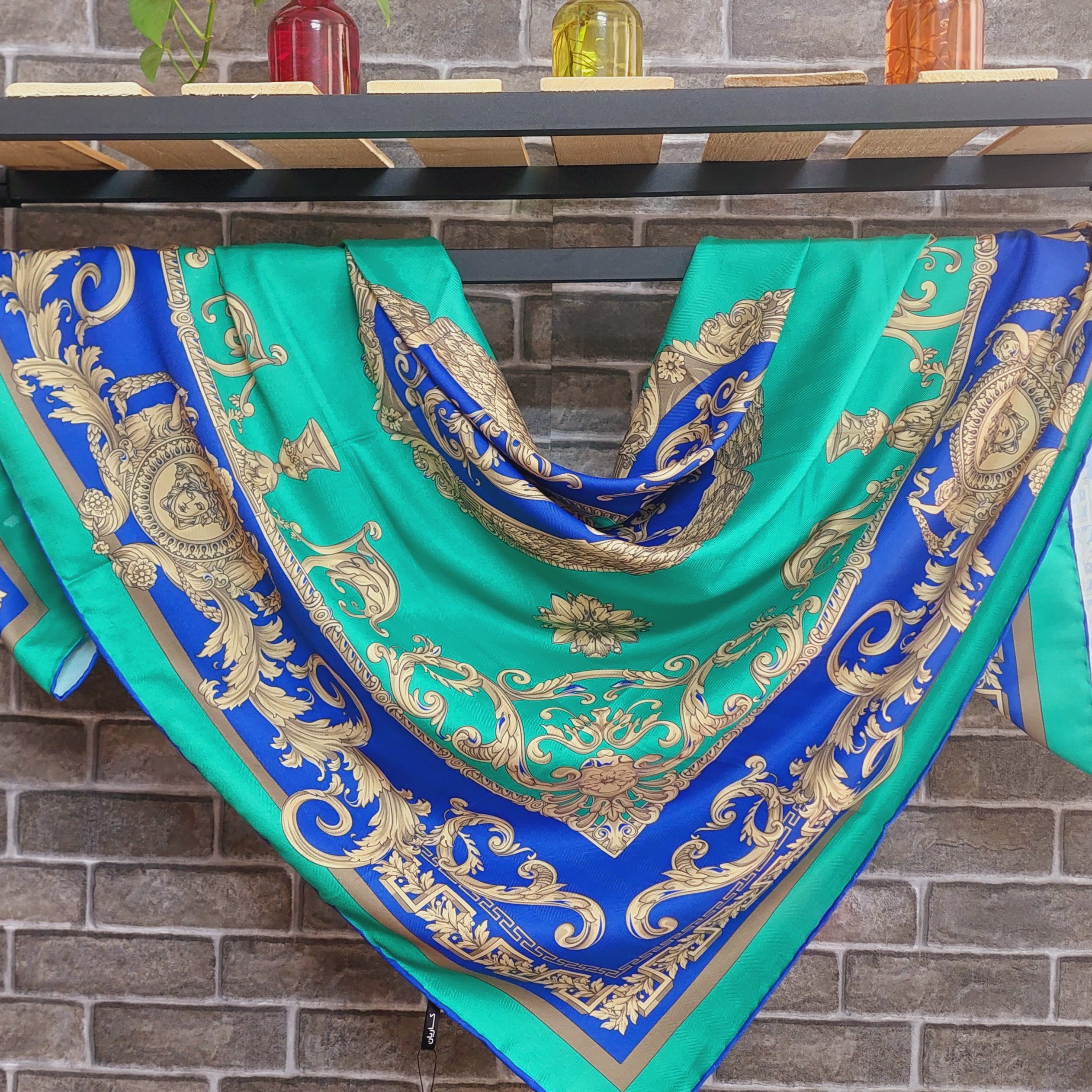 روسری نخ کشمیر درجه 1 طرح ورساچ