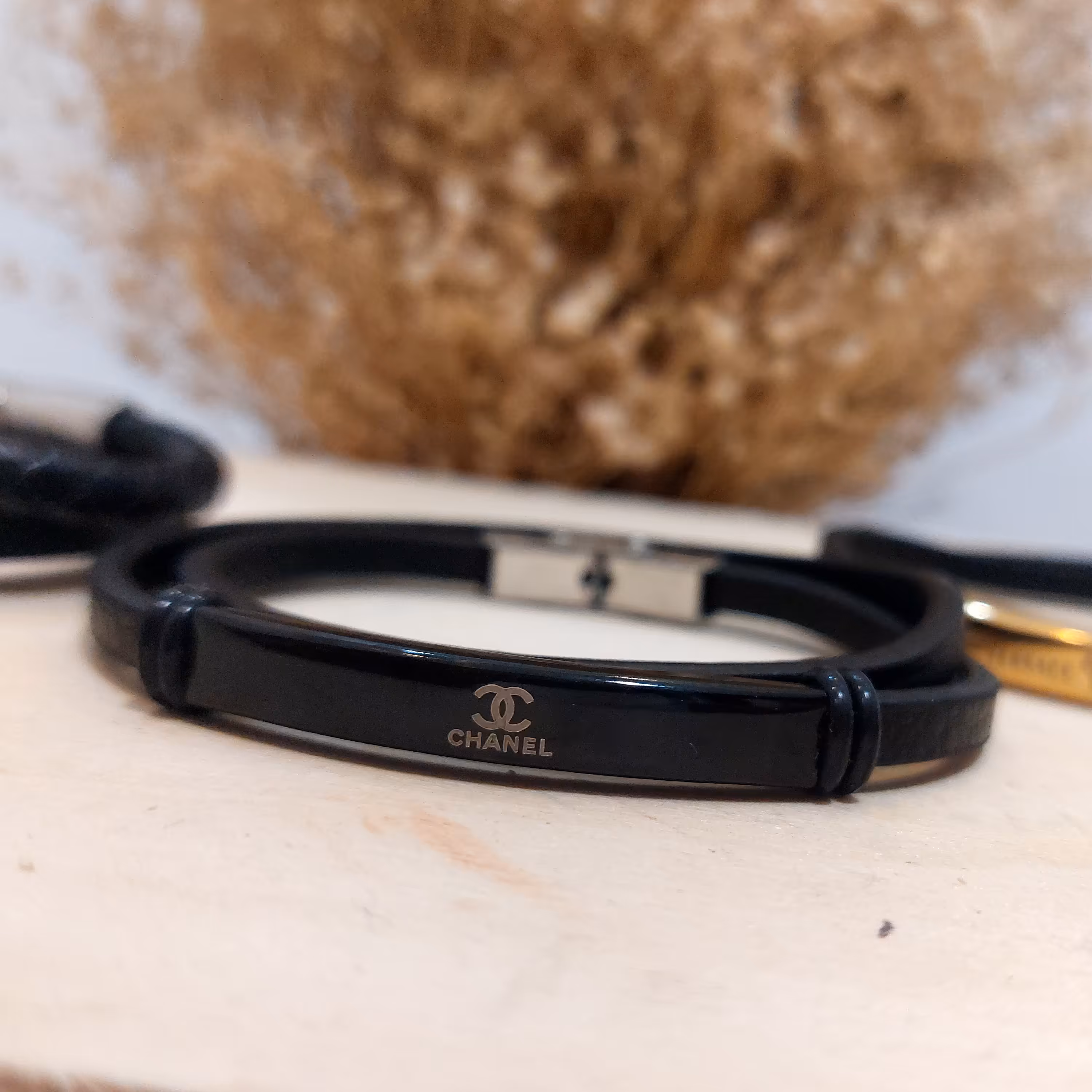 دستبند چرم مشکی