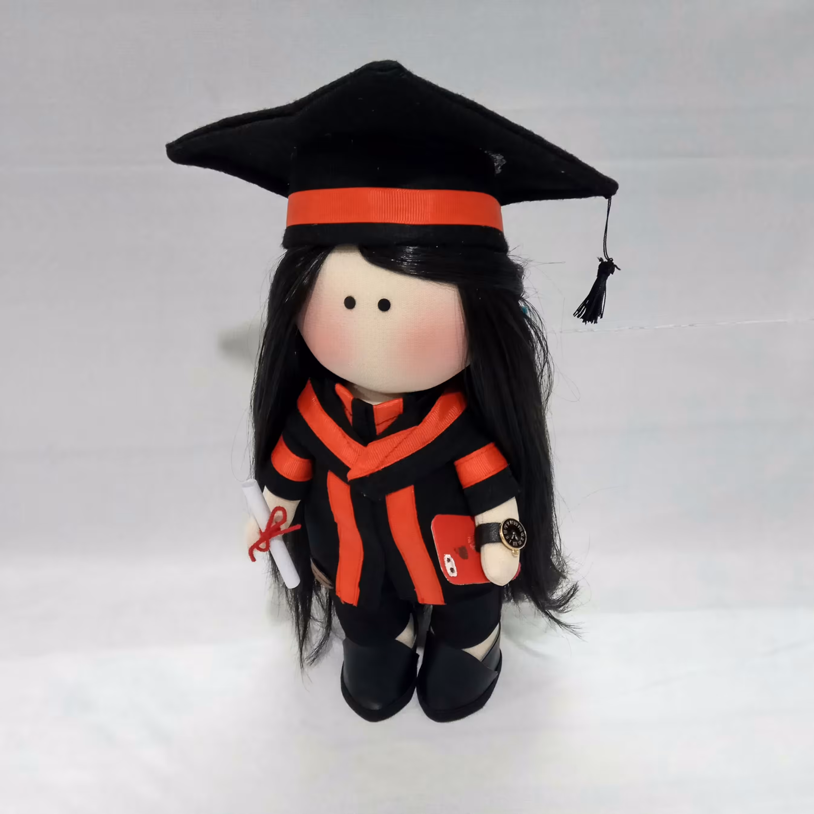 عروسک فارغ التحصیل