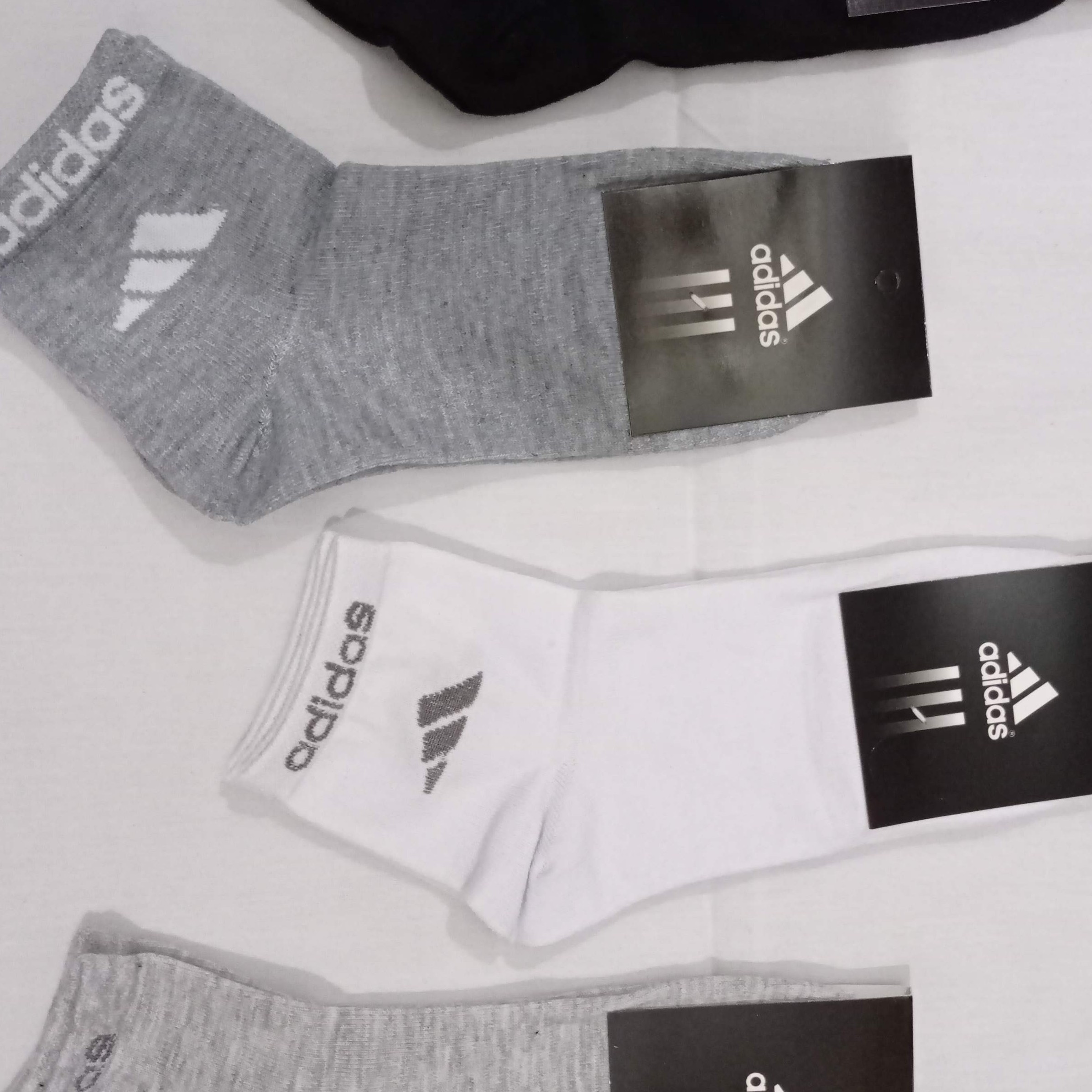 پک 4 جفتی جوراب نیم ساق طرح adidas
