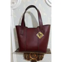 کیف رودوشی زنانه از چرم طبیعی گاوی و تمام دست دوز 