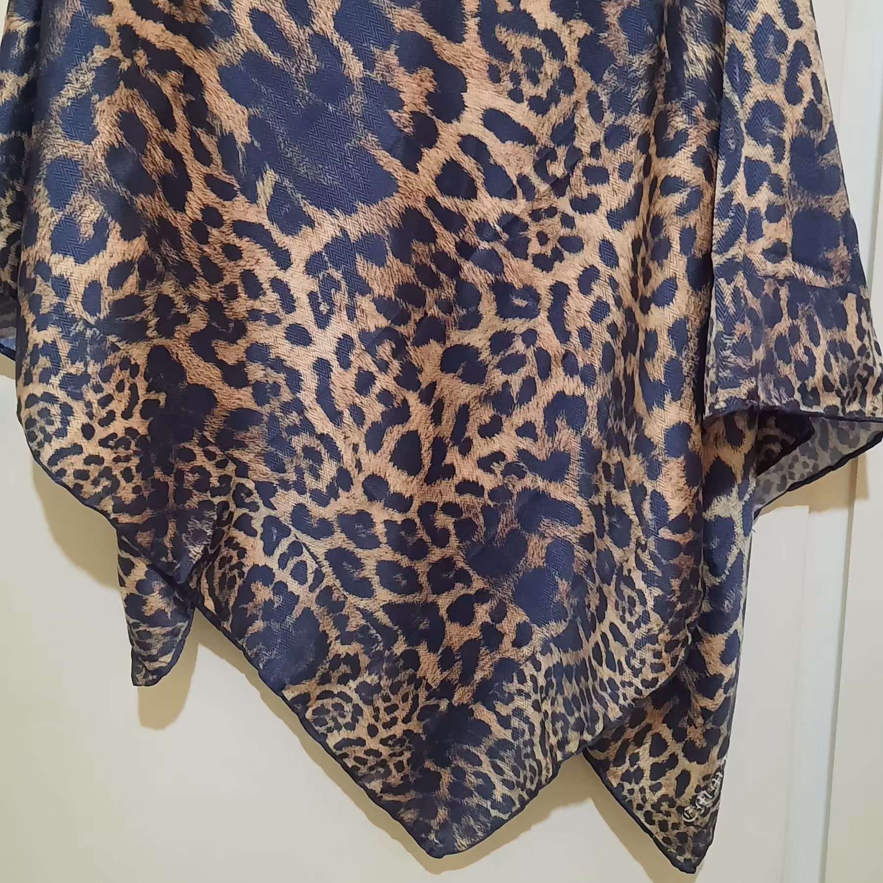 روسری گلدار کجراه ببری پلنگی 2