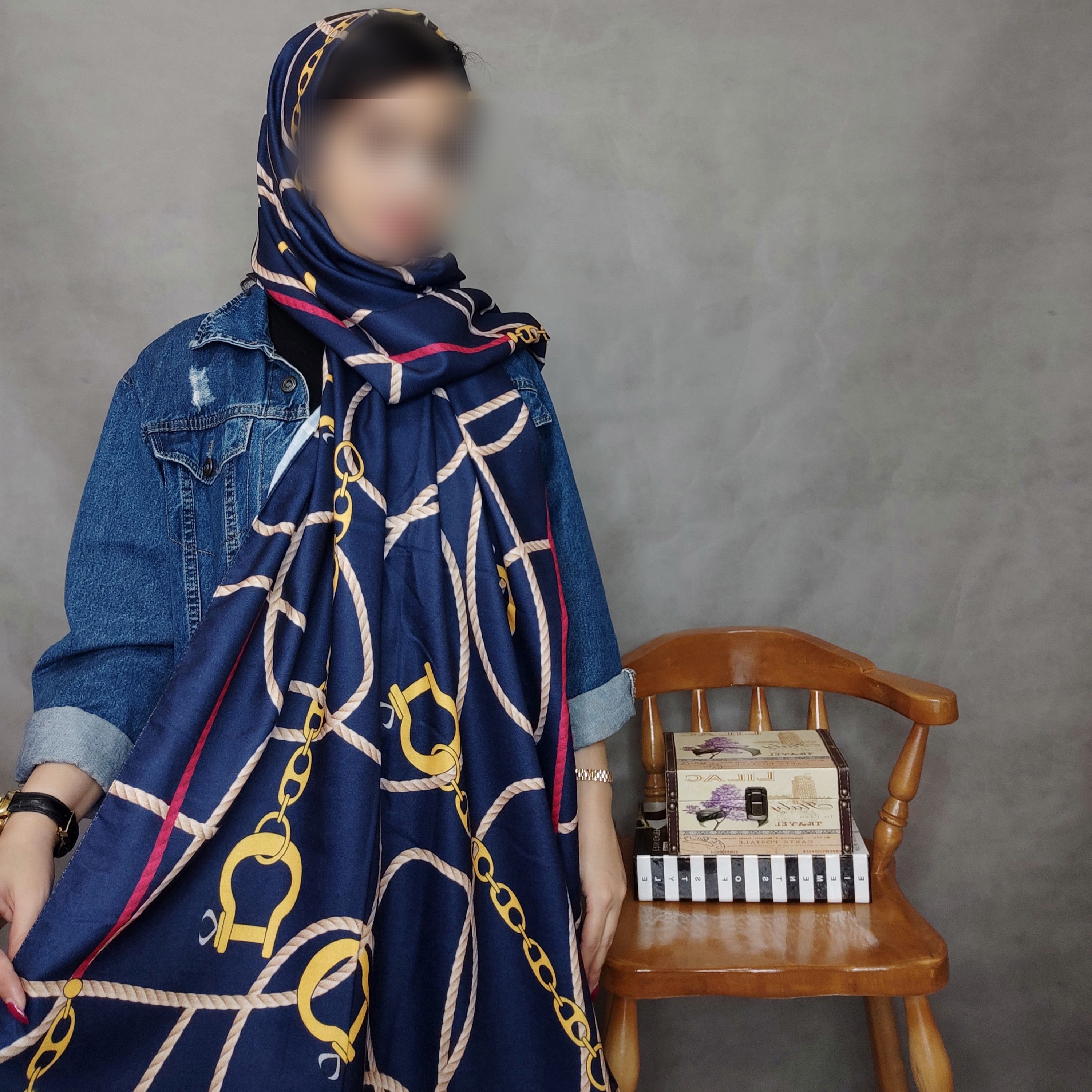 شال پاییزه نخ پنبه طرح زنجیری بسیار خوش سر ، ضدچروک و نخ کشی و لیز نیست، گرم و راحت با ارسال رایگان از گالری نسیم