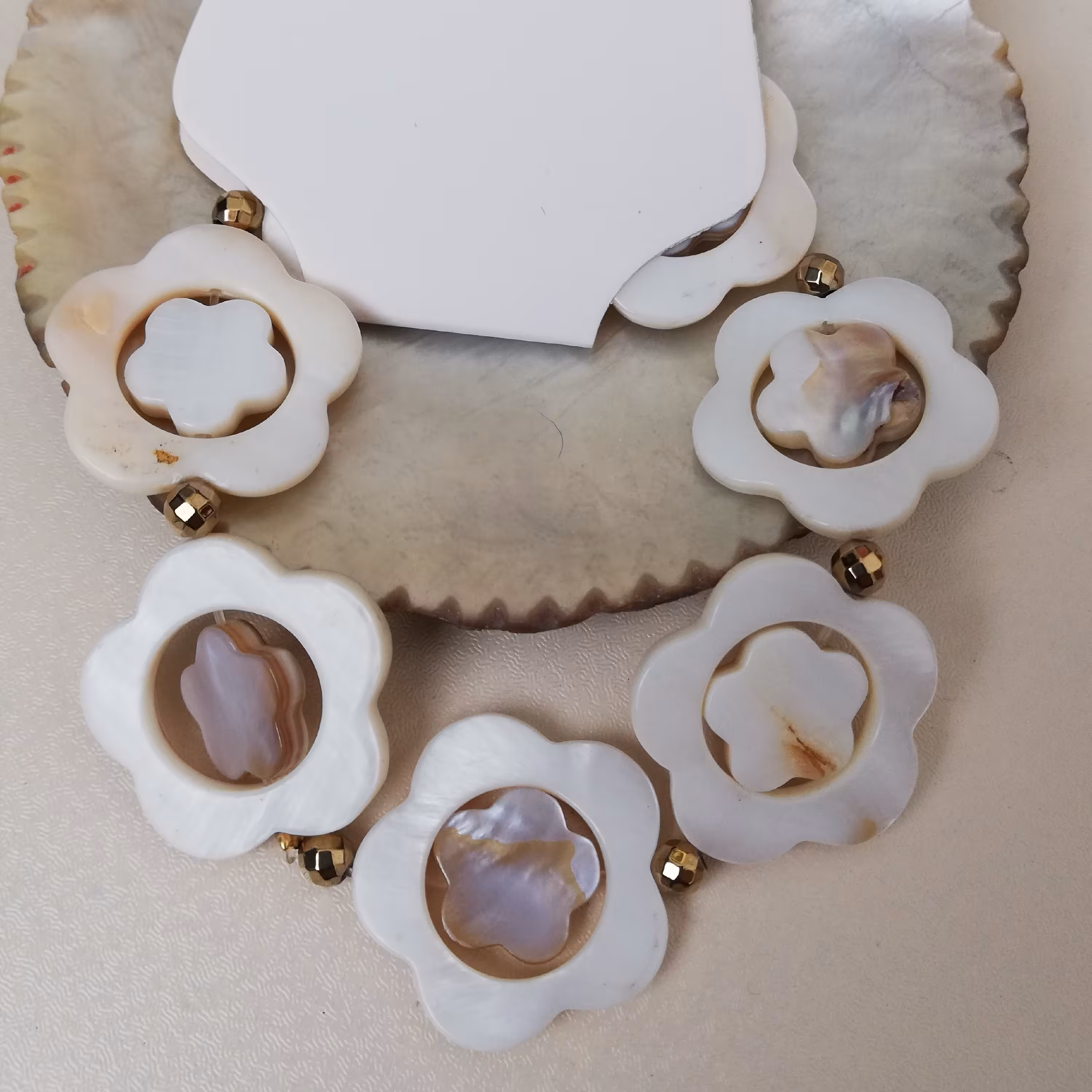 دستبند صدفی