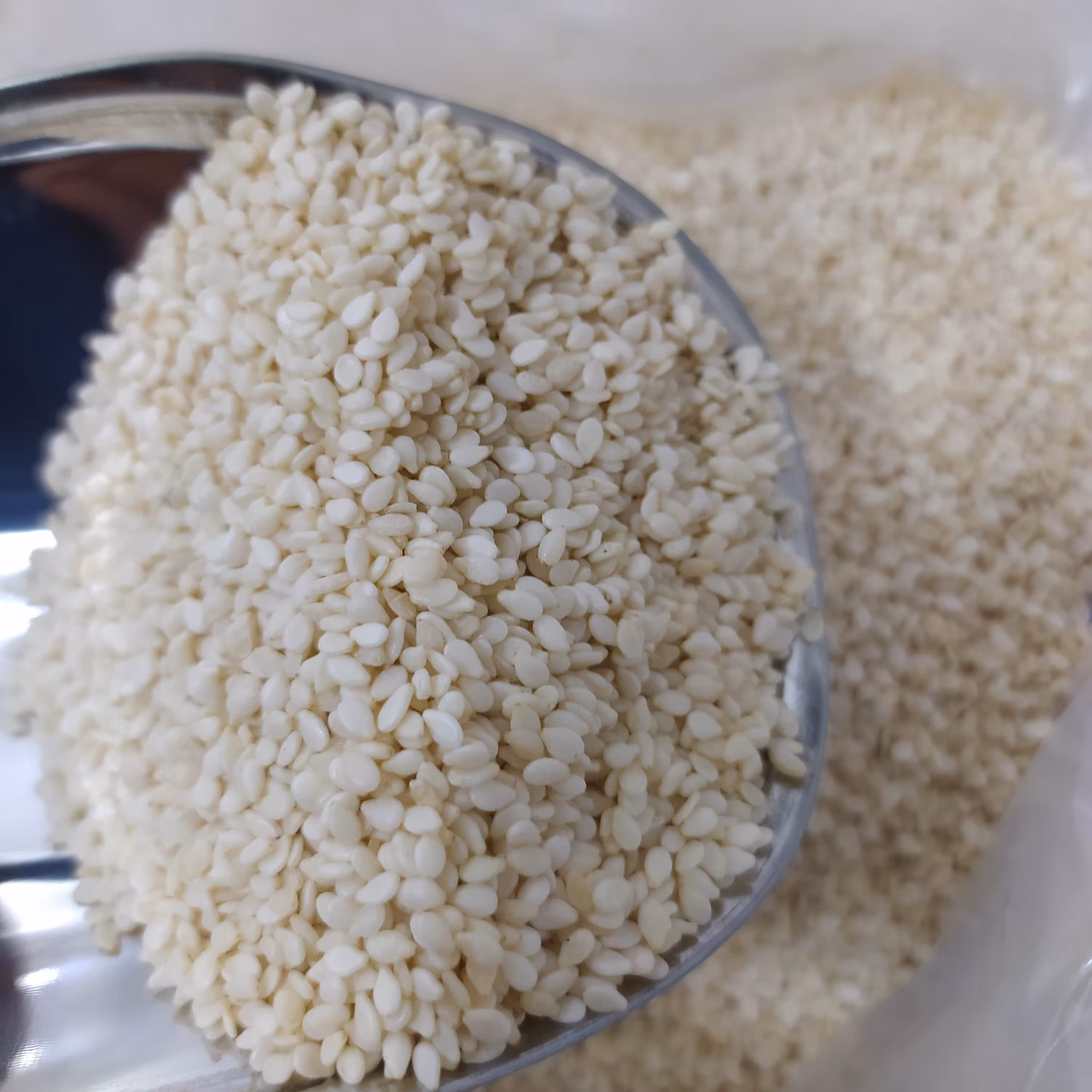 کنجد سفید تمیز و درجه 1 بسته 100گرمی