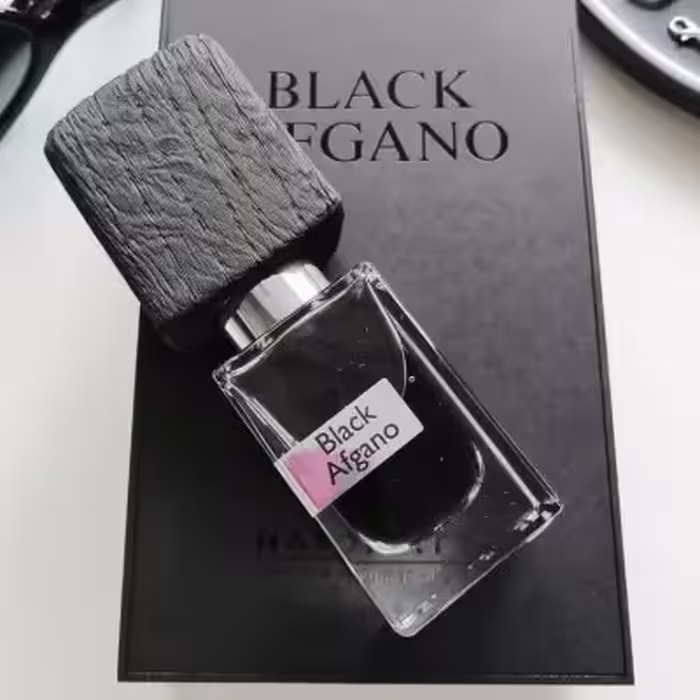 عطر زنانه و مردانه ناسوماتو بلک افغانو (1گرم)