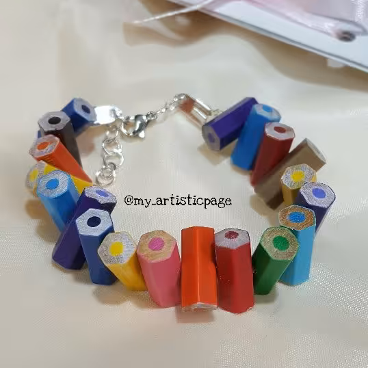 دستبند مدادرنگی