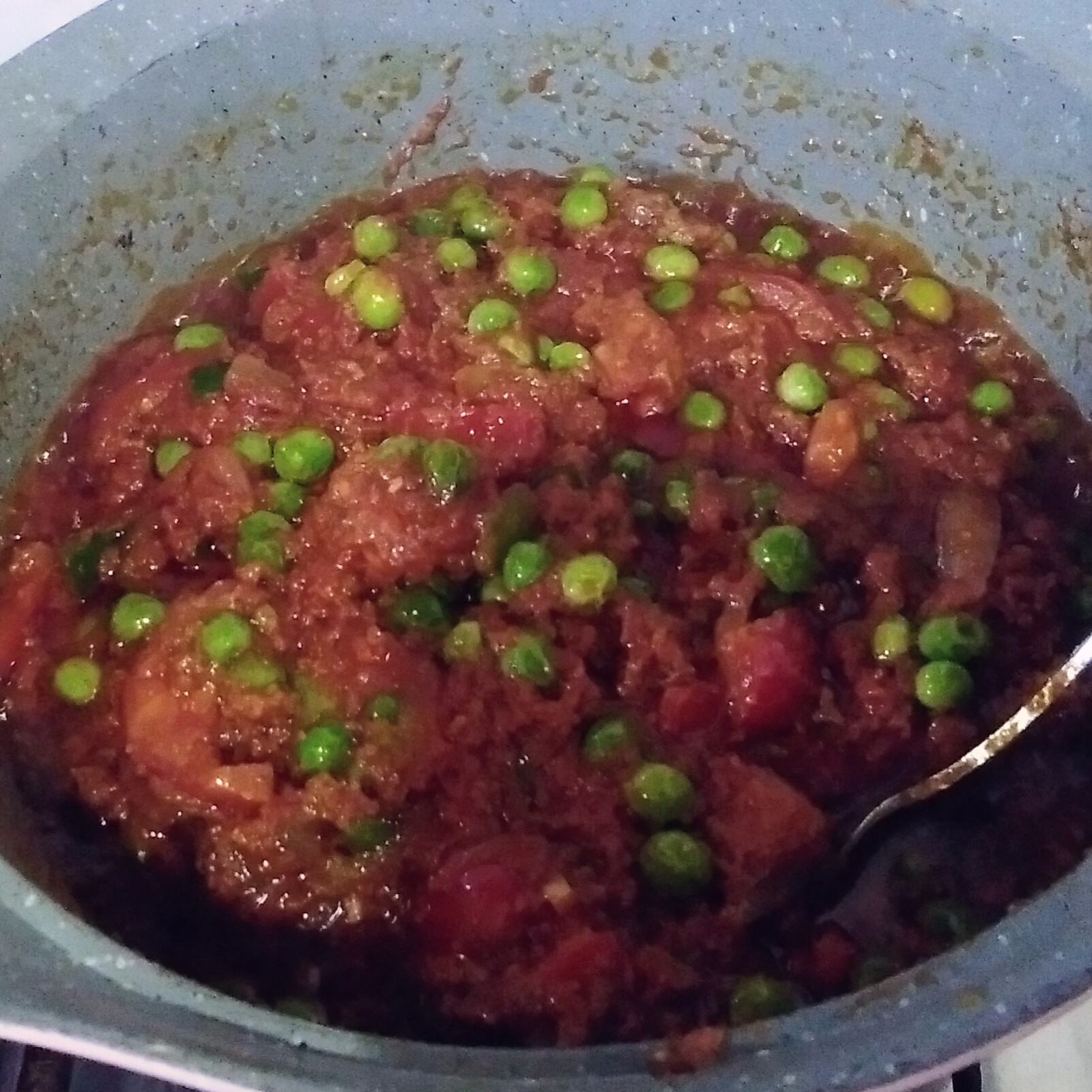 مایه ماکارانی خانگی(1کیلویی) با گوشت چرخ کرده