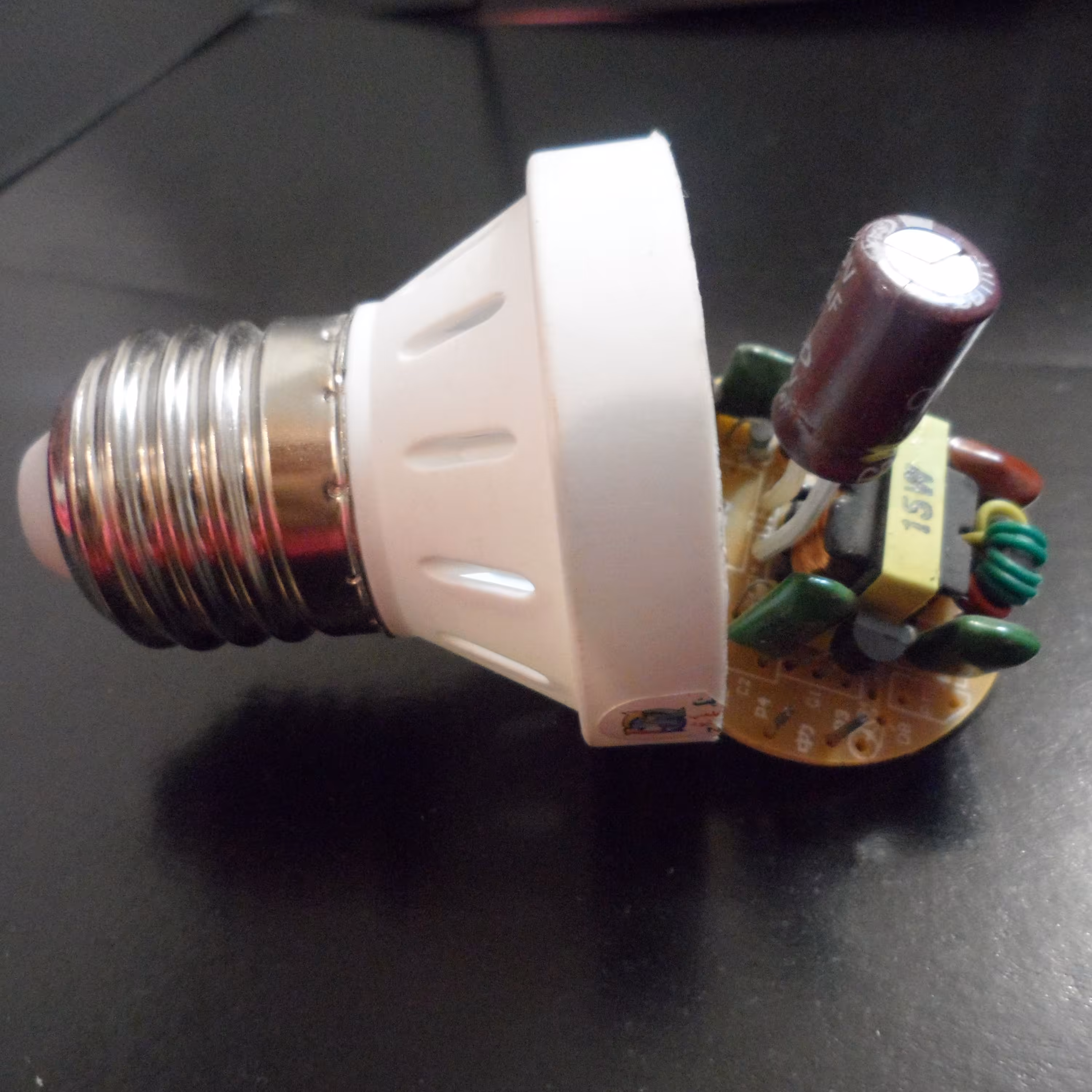 برد  یدکی لامپ کم مصرف 18 وات