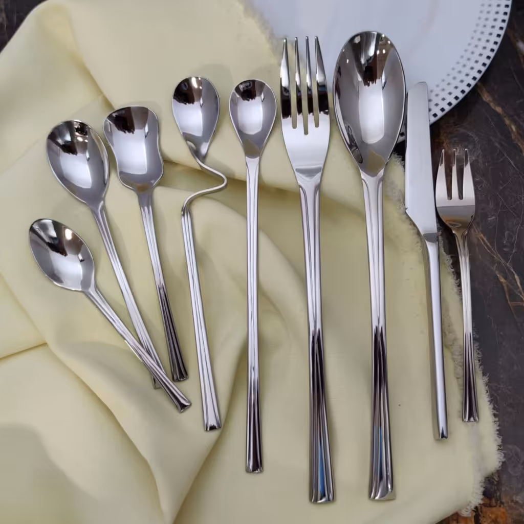 سرویس قاشق و چنگال 30 نفره اس جی S.G پارچه 143