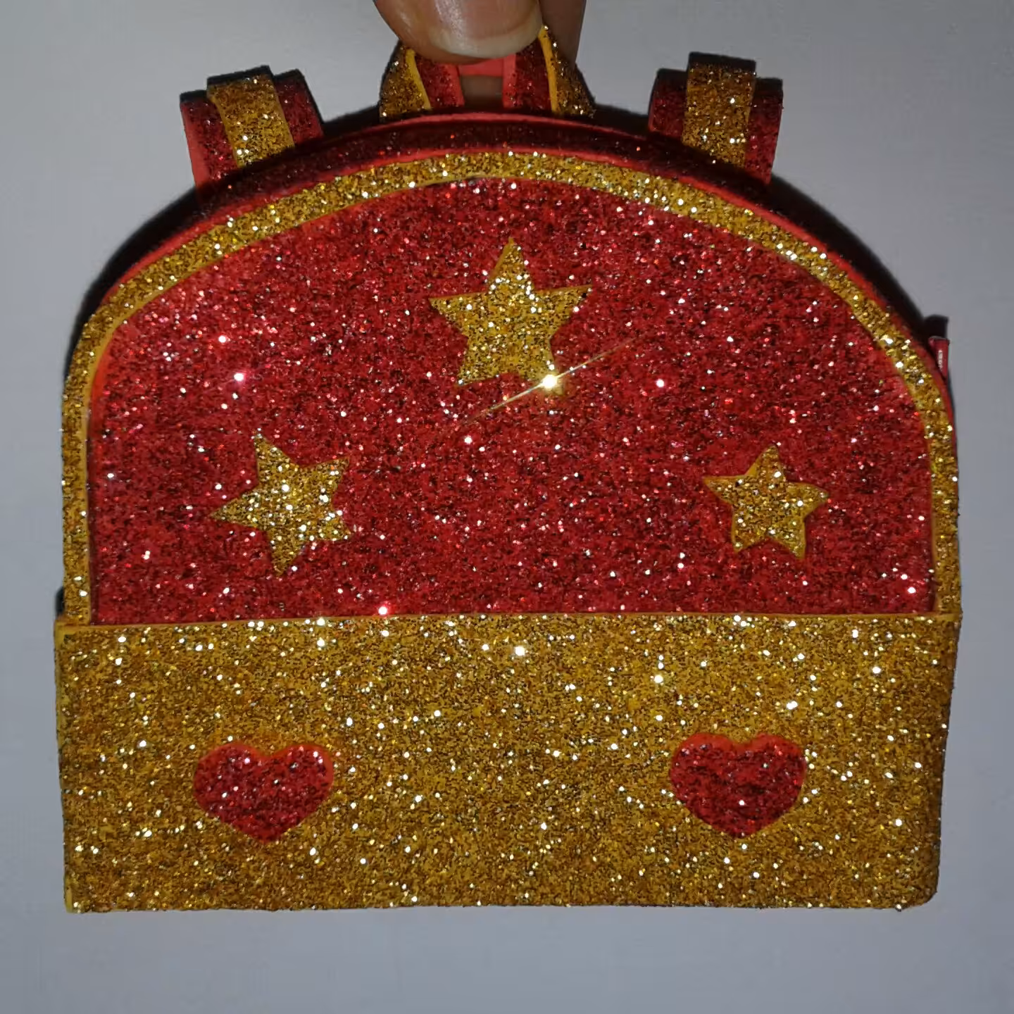 کوله پشتی فانتزی قرمز طلایی جنس فوم اکلیلی