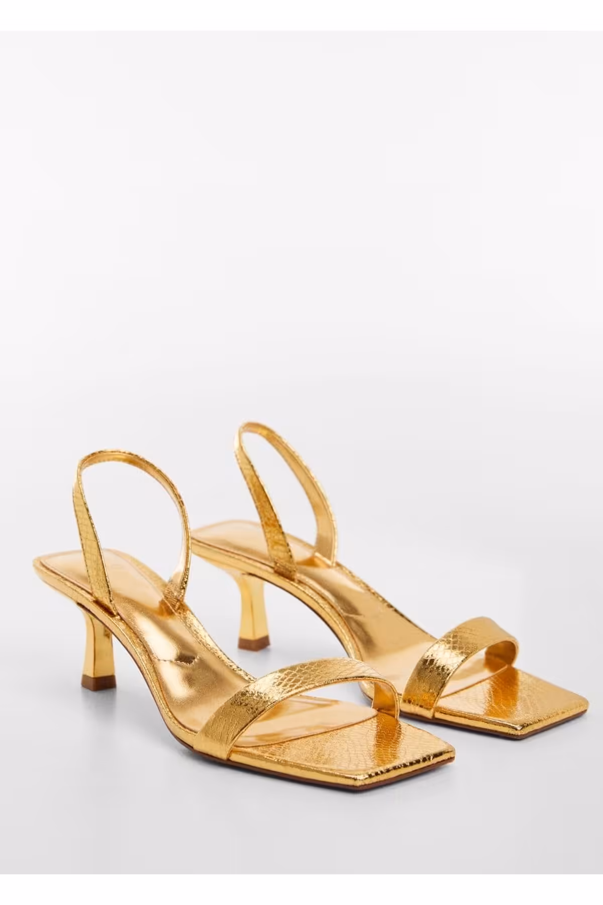 صندل زرد زنانه های فلزی با الگوی پوست مار MANGO