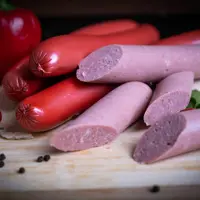 سوسیس مخلوط مرغ و گوشت نیم کیلویی
