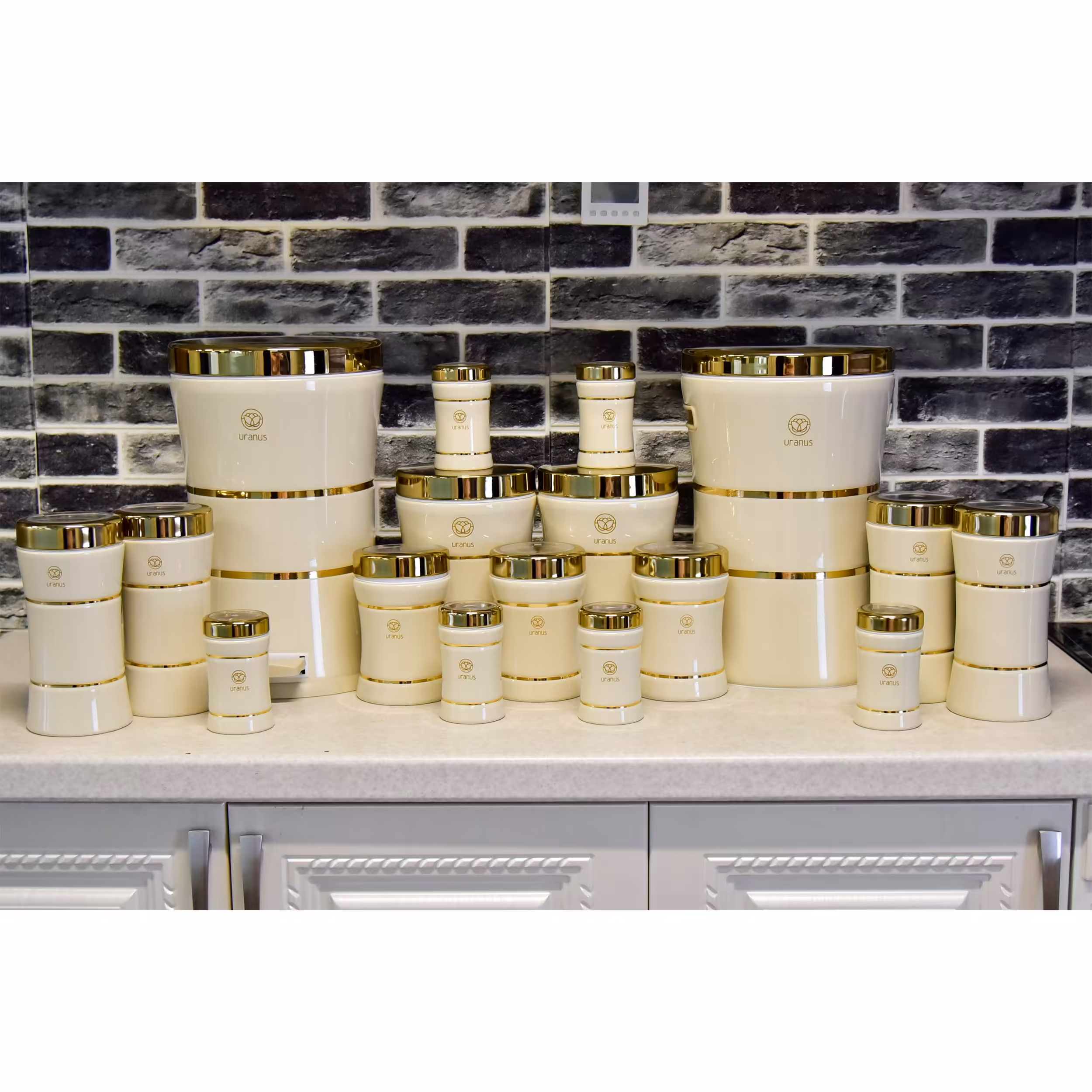 سرویس اشپزخانه کرم طلایی اورانوس 17پارچه