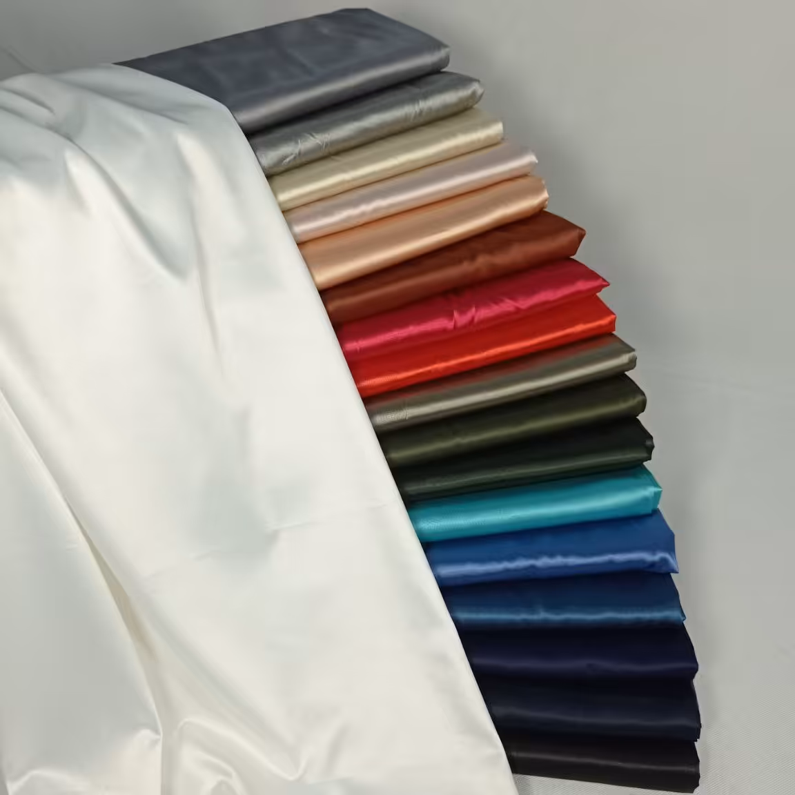 پارچه ساتن ساده