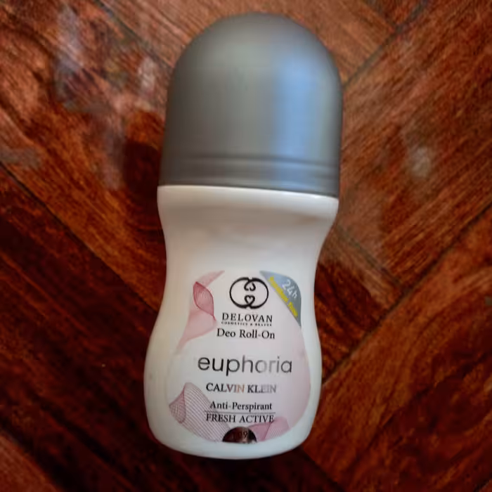 مام رول 2عددی  DELOVAN    اسانس euphoria 