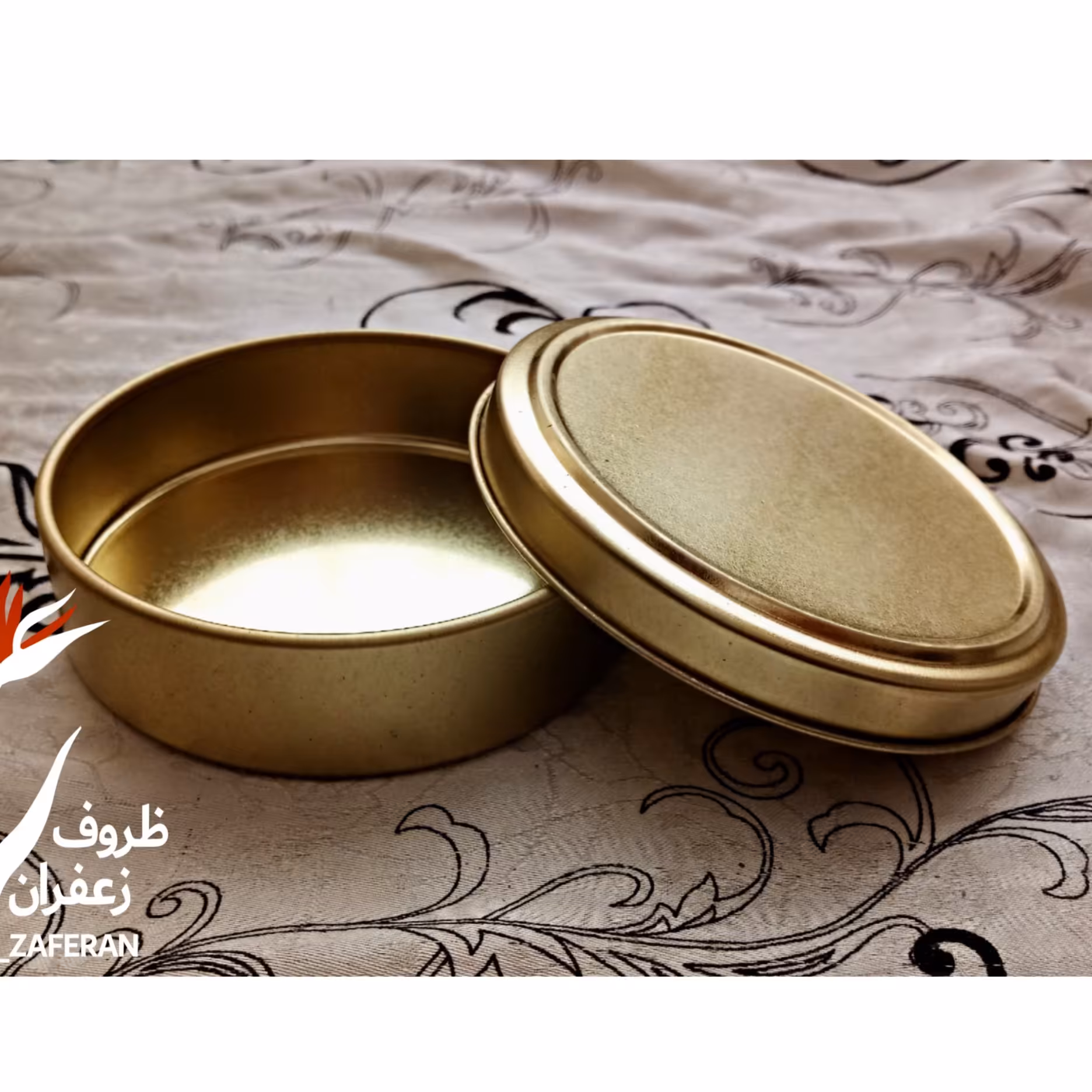 قوطی فلزی طلایی 9سانت با ارتفاع2 مخصوص شمع و زعفران _ 10 عددی