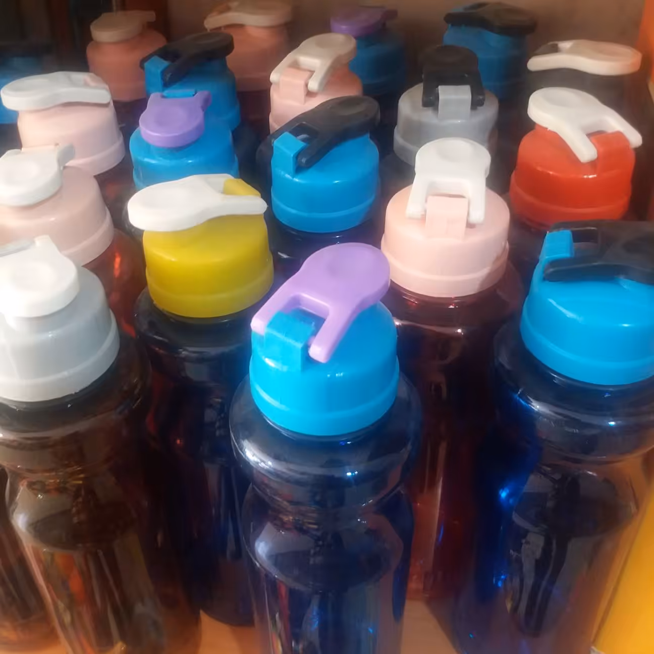 قمقمه آب با درب مدل فندکی و تنوع رنگ و قیمت عمده فروشی