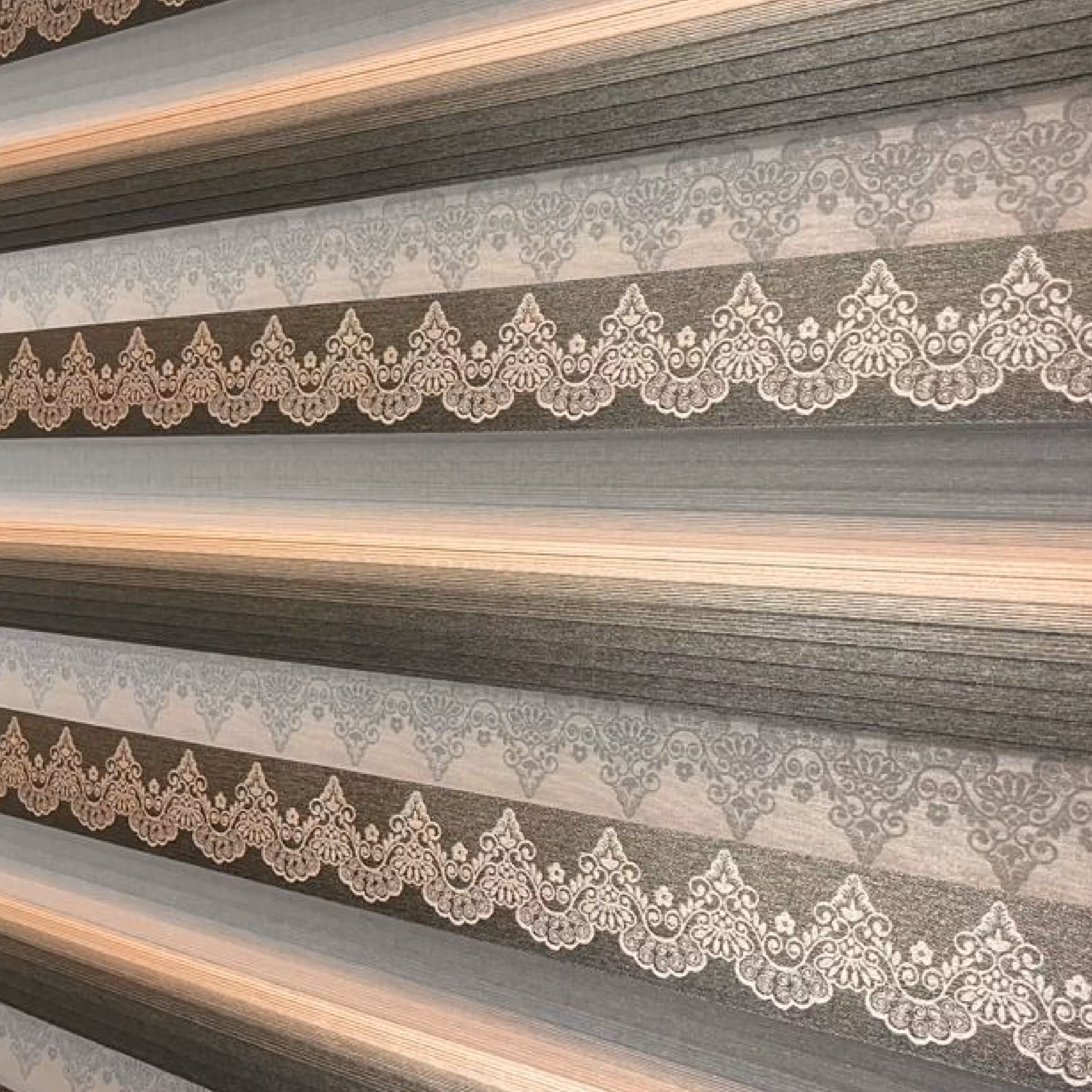 زبرا قهوه ای دالبردار