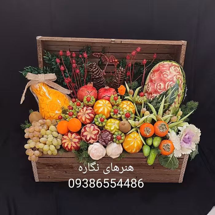 صندوق میوه_تزیین میوه_سبد میوه_صندوق میوه آرایی_میوه آرایی_صندوقچه میوه آرایی_صندوقچه میوه_میوه یلدا_هندوانه تزیینی