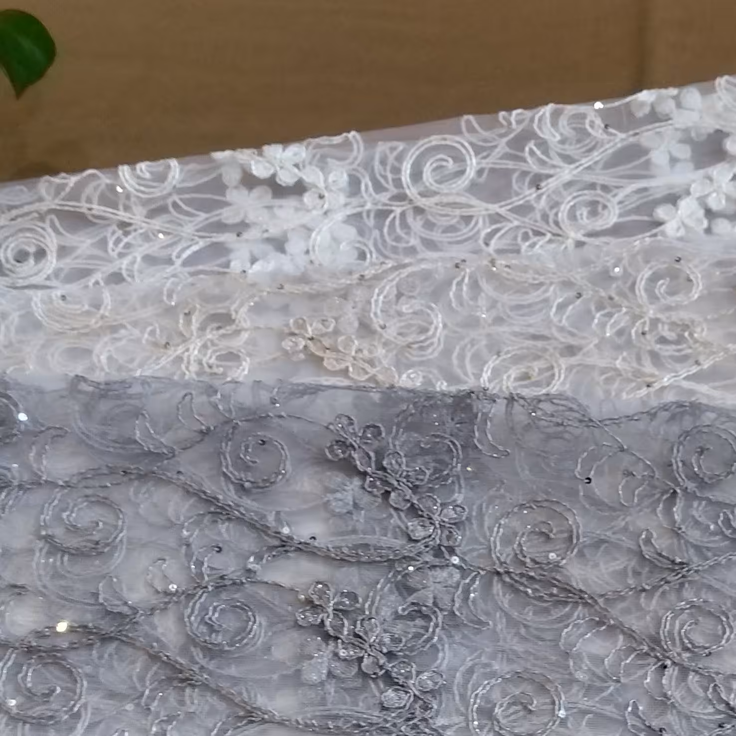 پارچه پرده  توردانتل  کارشده