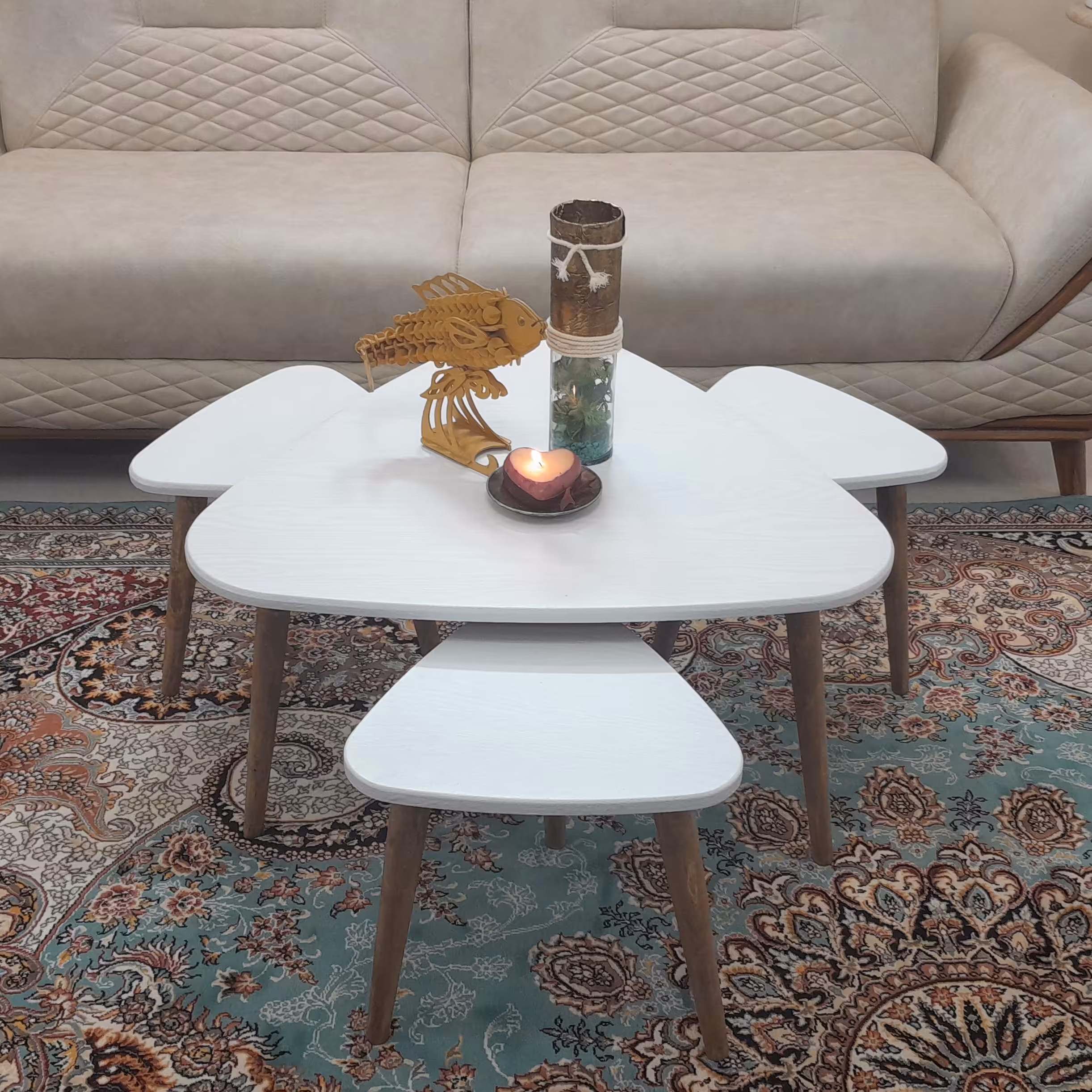 میز جلو مبلی مثلث سفید 4تکه هزینه ارسال با مشتری کمترین قیمت  میزجلومبلی میز عسلی میزعسلی میز مبلی مبل (پس کرایه) 