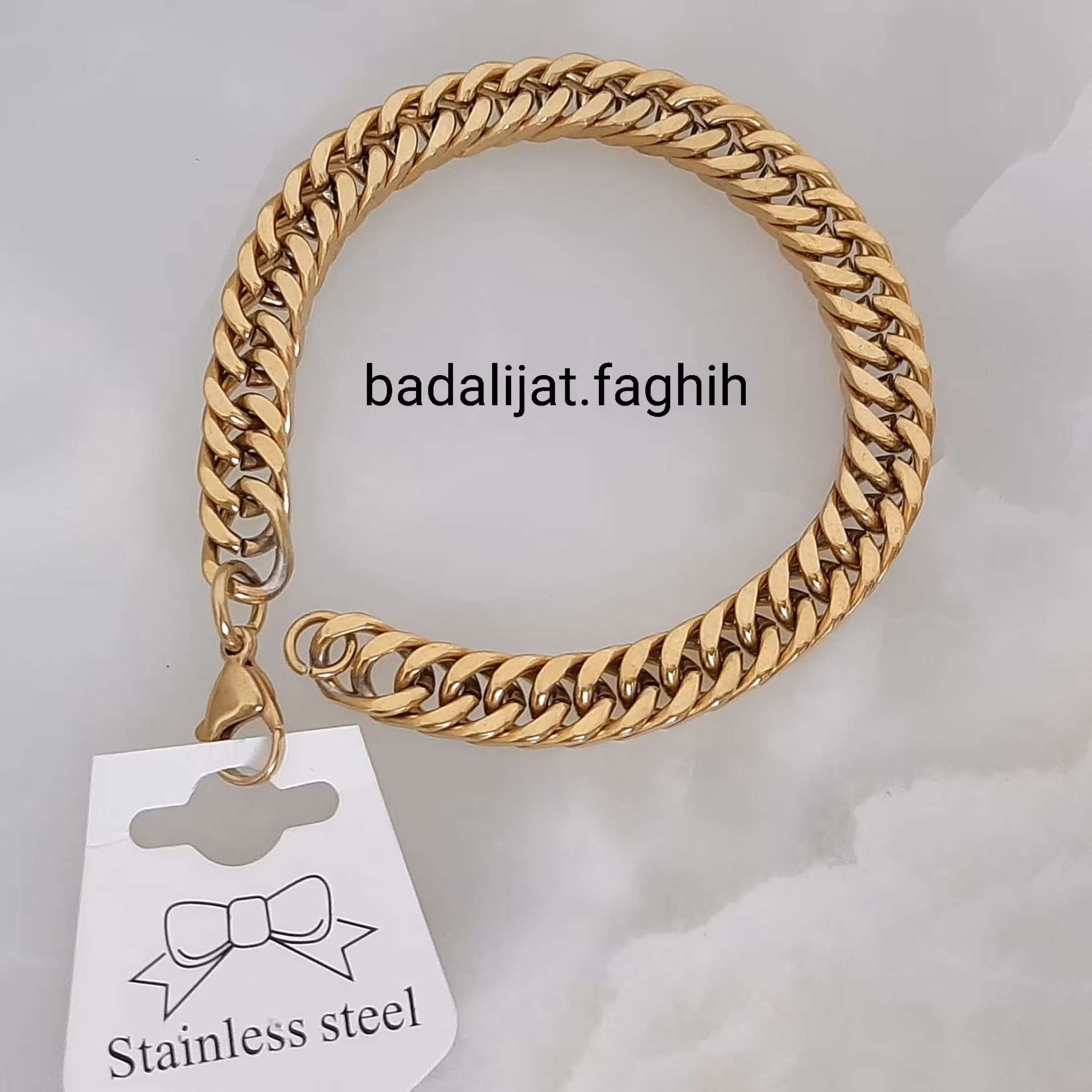 دستبند کارتیر پهن استیل بسیار با کیفیت و رنگ ثابت و آبکاری طلا شده 