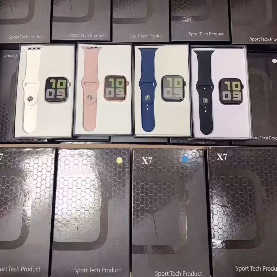 ساعت         هوشمند    
    مدل     X7      و