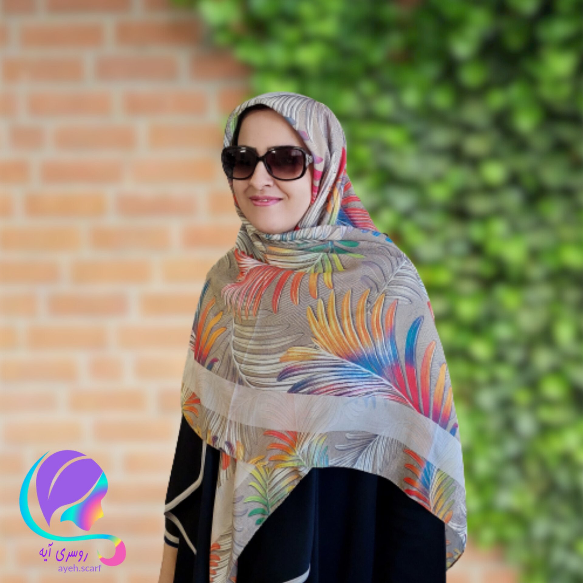 روسری طرح برگ شاد