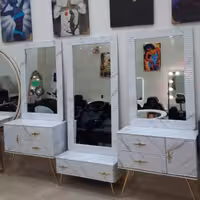 دکور و ویترین آرایشگاهی مدل کرکره ای در رنگ بندی مختلف ارسال به سراسر ایران هزینه ارسال به عهده ی خود مشتری می باشد 