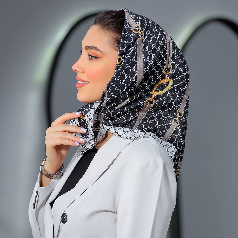 مینی اسکارف در 6 طرح متنوع سایز 70 در 70 