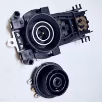 (کد06) ترموستات چای ساز برند فادا سه خار با طول 98 و عرض 56 میل طبق تصاویر .