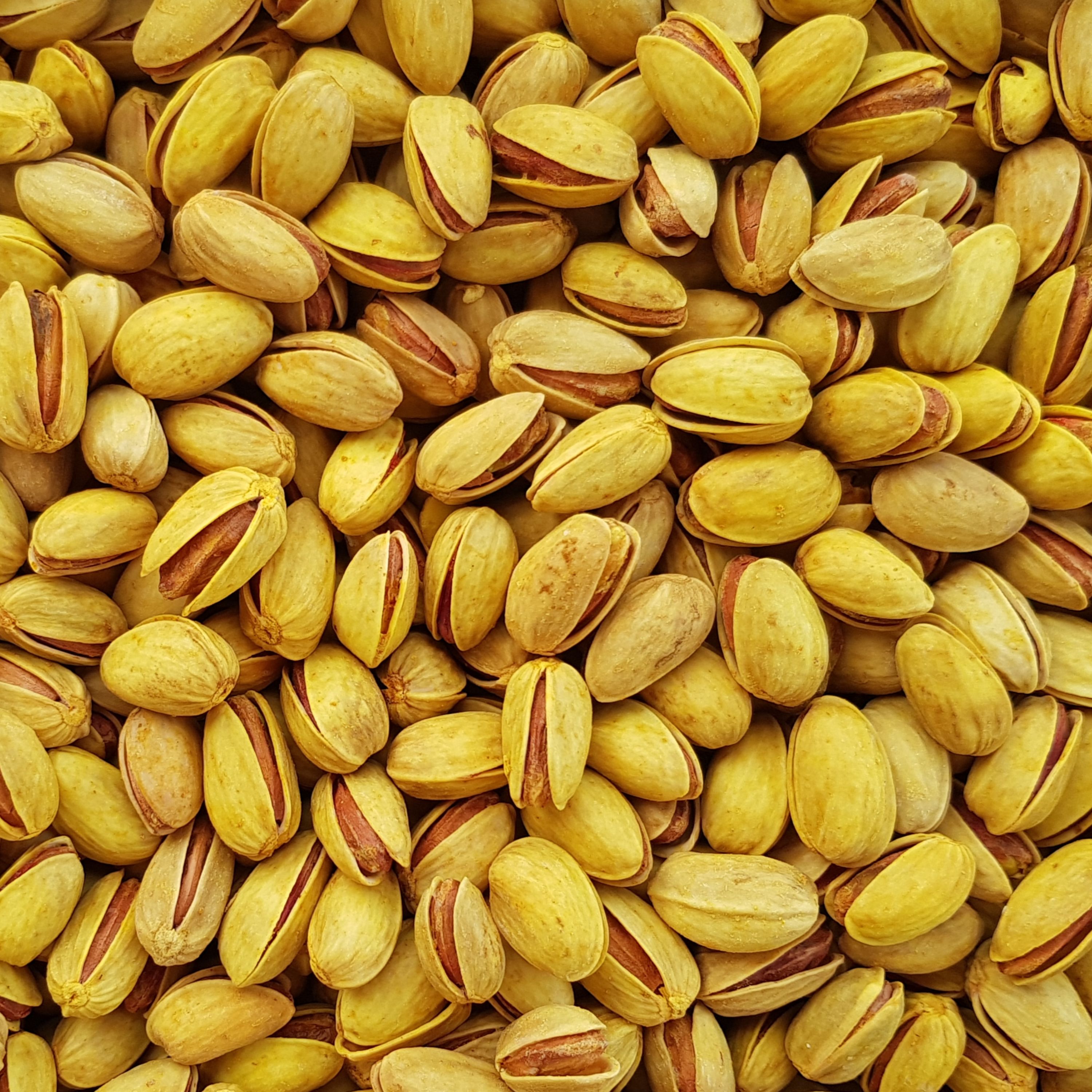 پسته اکبری زعفرانی نمکی تازه 300گرم