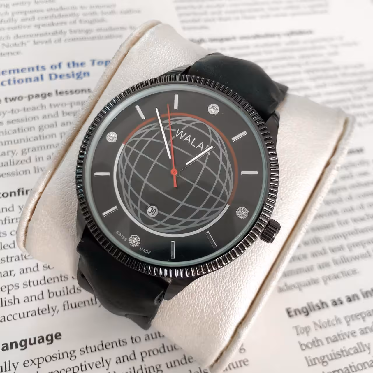 ساعت والار مردانه بند چرمی مشکی