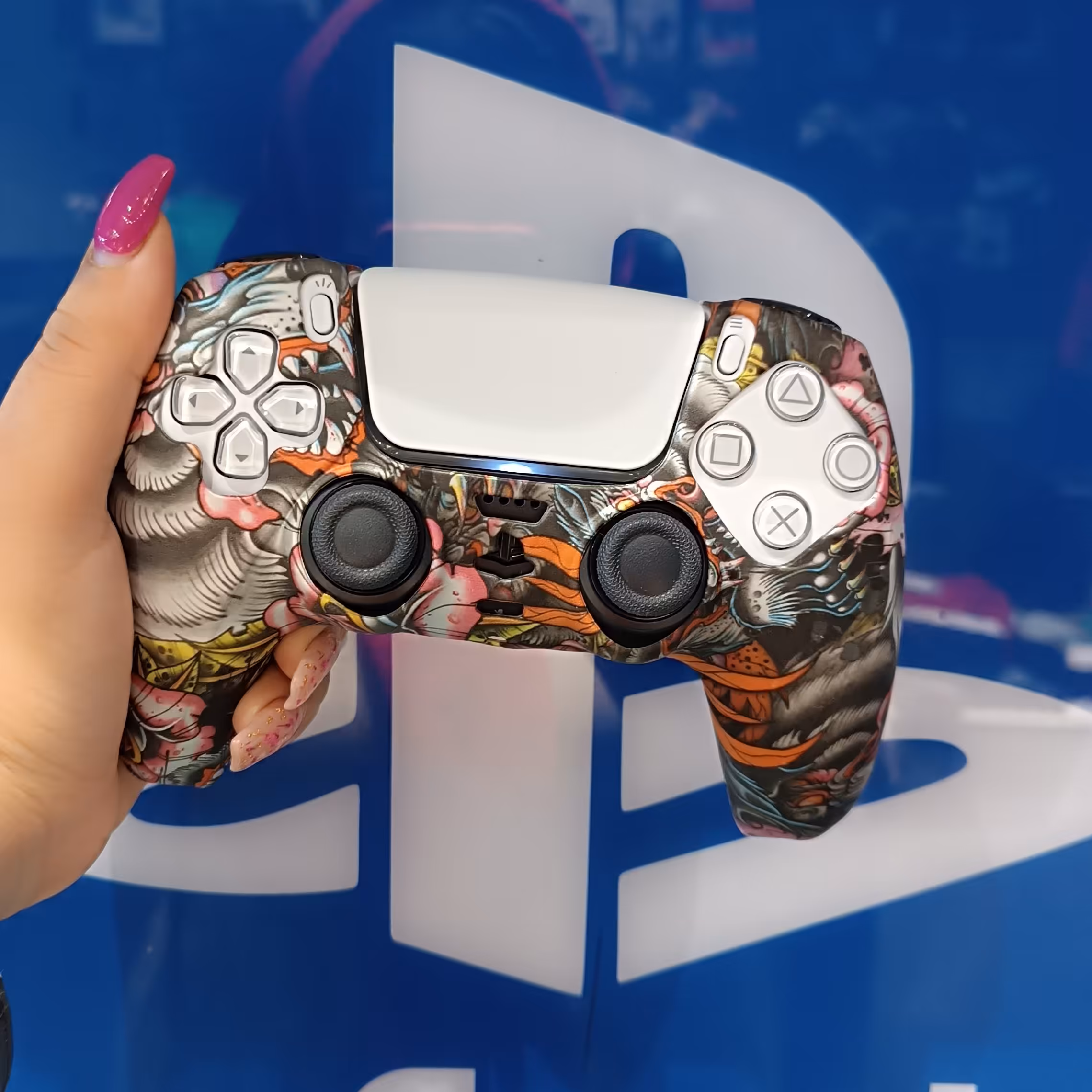 کاور دسته ps5 طرح گرگ