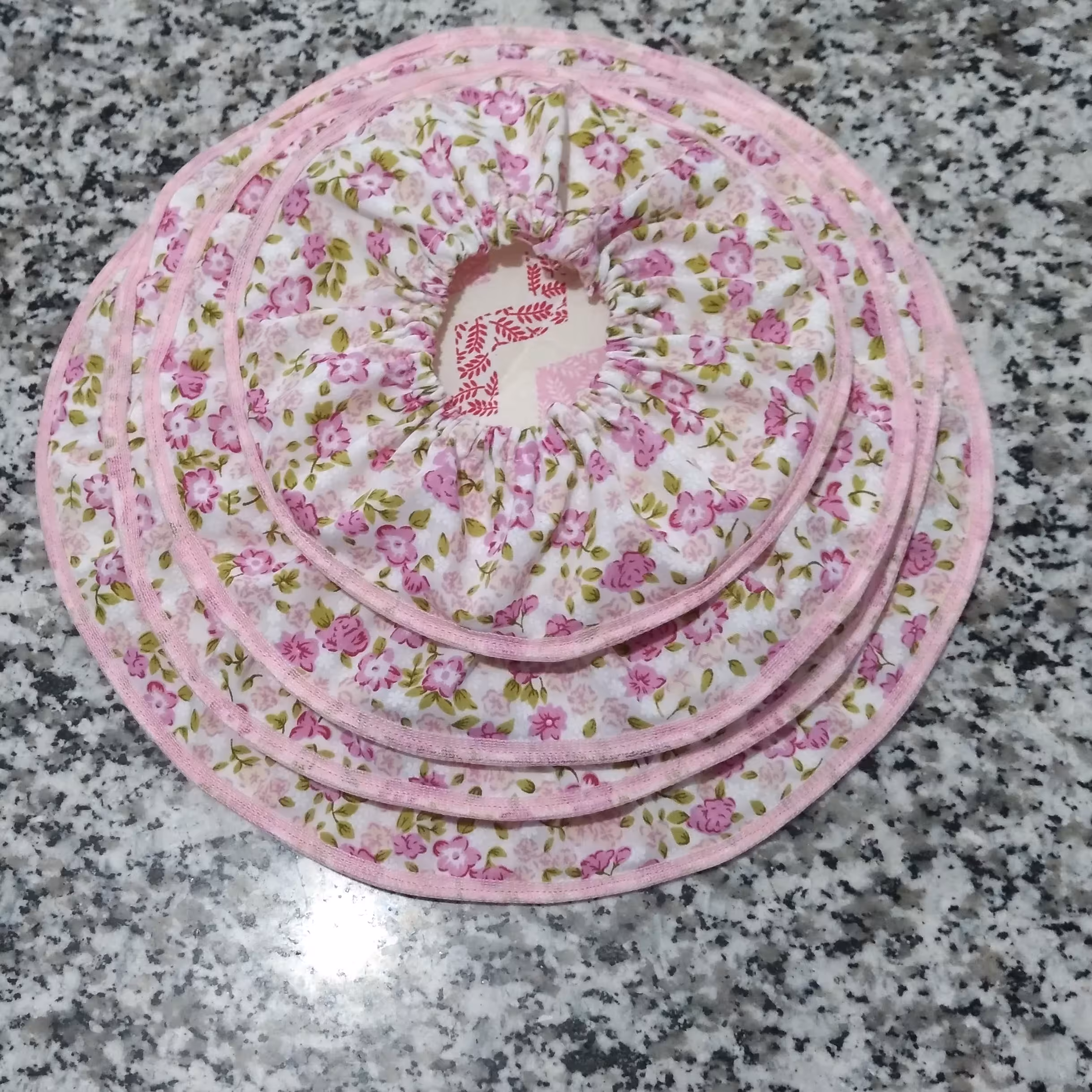 پک 4 سایزی سرویس  دمکنی طرح شکوفه صورتی 