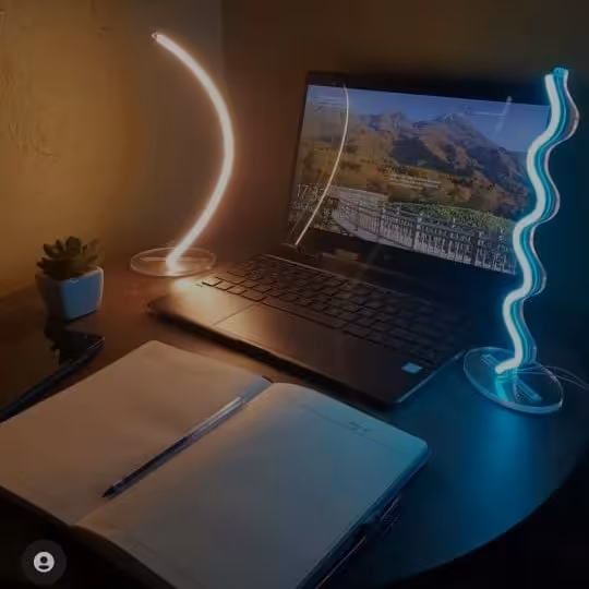 تابلو نئون طرح خطی رومیزی