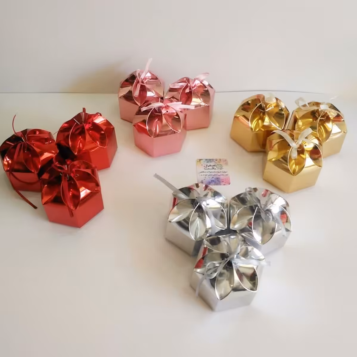 جعبه گیفت و کادو 5 عددی آینه ای طرح گل شش ضلعی هر ضلع 5 سانت ارتفاع 5 در 4رنگ