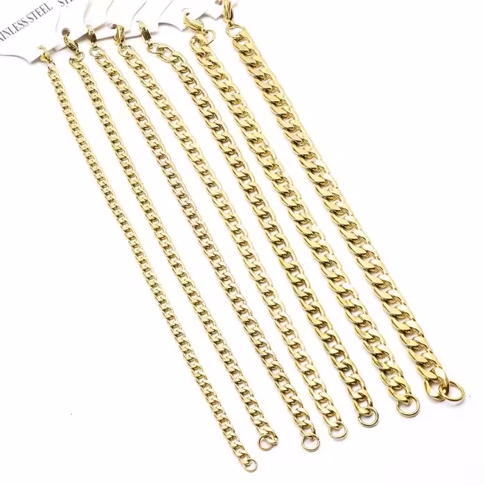 دستبند اسپورت کارتیر استیل رنگ ثابت طلایی 7 میل1534

