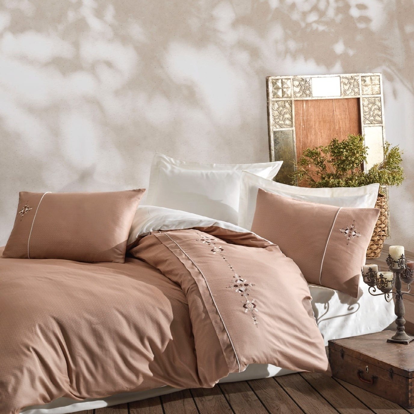 ست ملحفه شاه سر مدل Sahser Saten Mina Bej دو نفره 6 تکه 