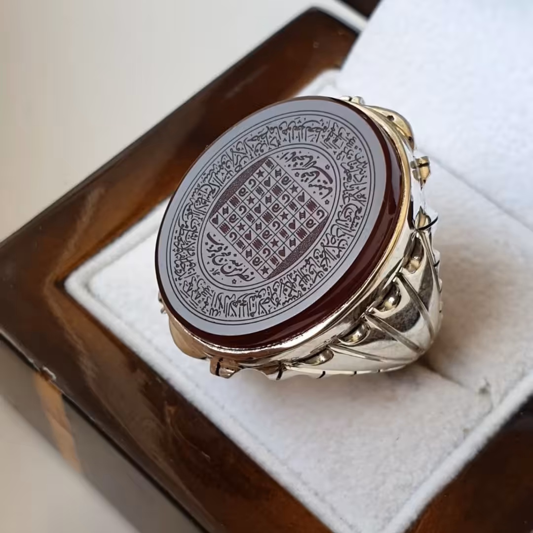 عقیق سرخ مزین به آیات و اذکار