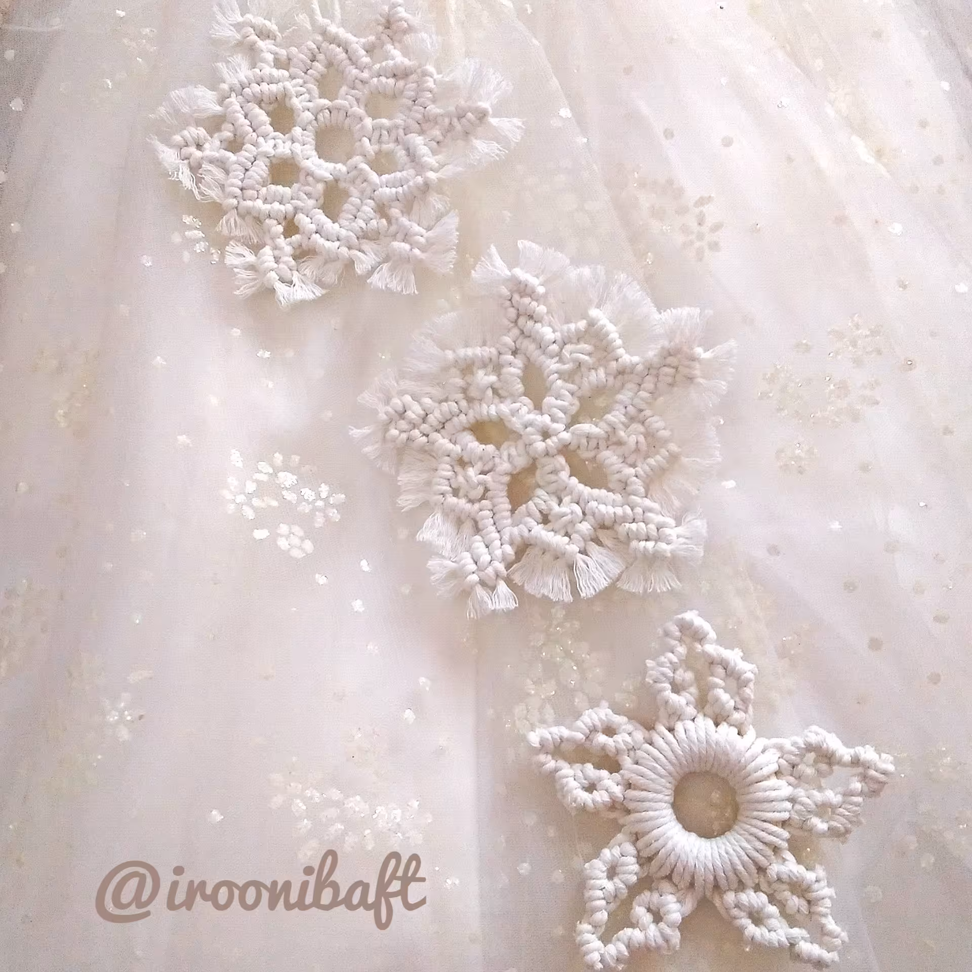 دانه برف ستاره مکرومه 