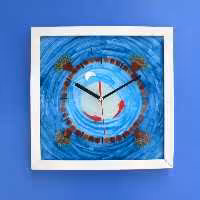 ساعت دیواری آمینا طرح حوض ماهی(قاب سفید)